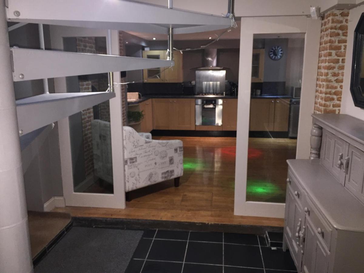 Large 2-Bed House Derbyshire Off Chatsworth Rd Chesterfield Luaran gambar