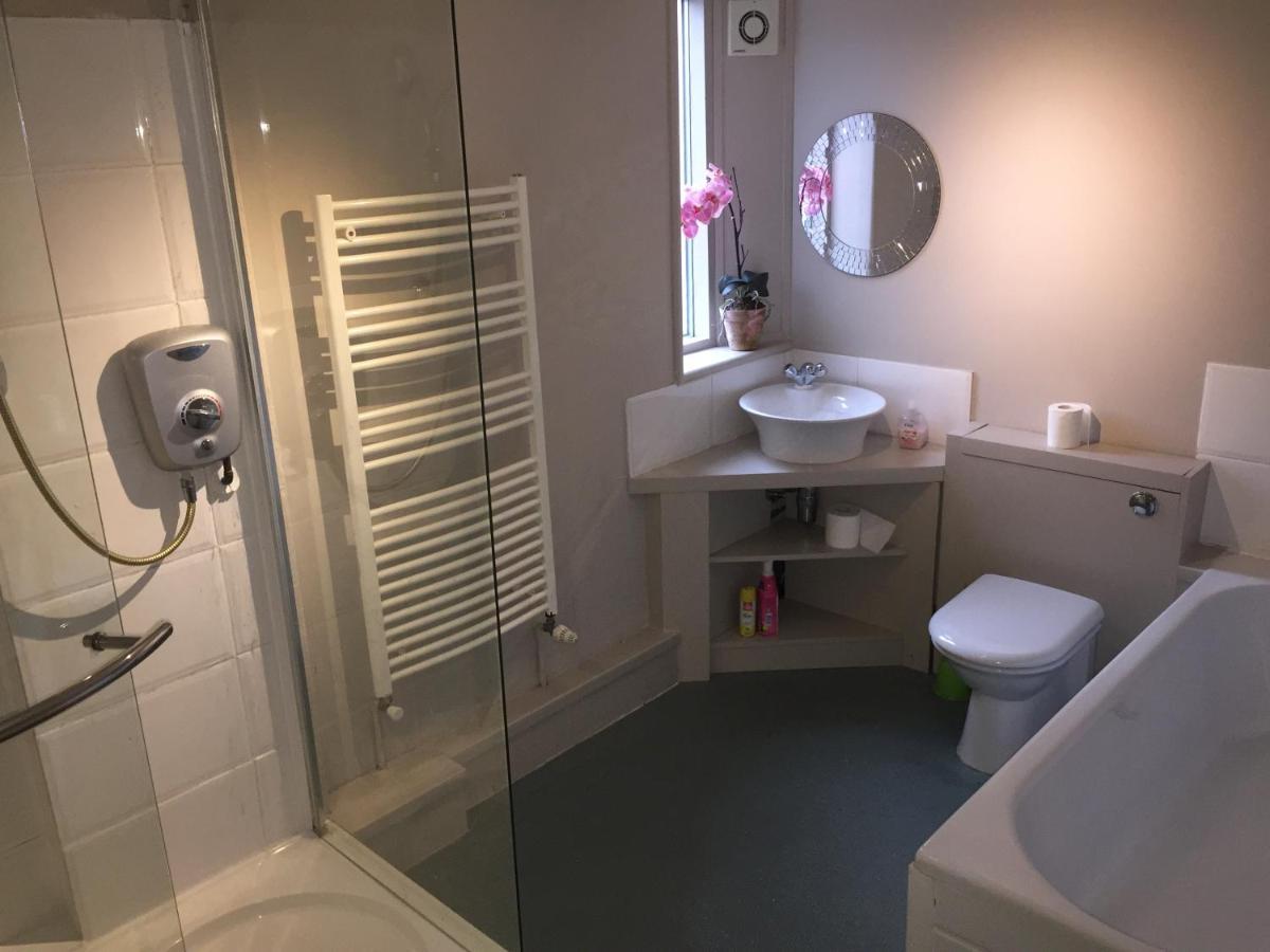 Large 2-Bed House Derbyshire Off Chatsworth Rd Chesterfield Luaran gambar